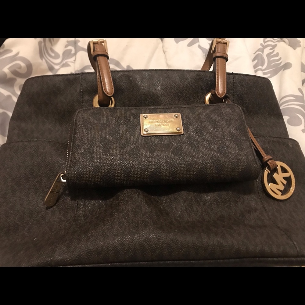 MK purse and wallet.